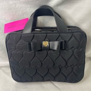 Betsey Johnson travel case black hearts, NWT